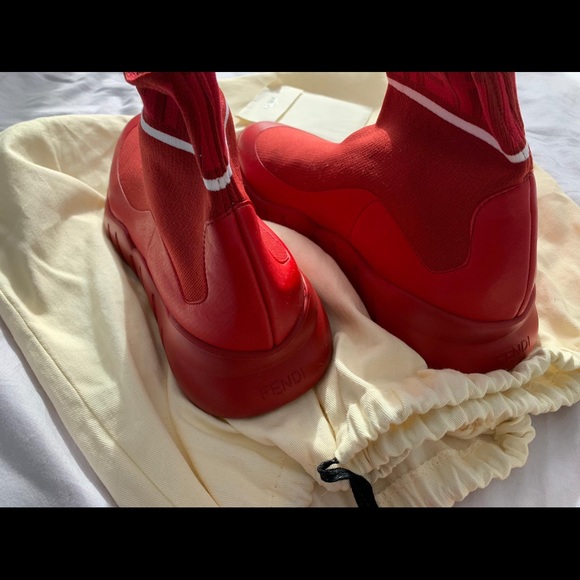 ❗️SOLDOUT ❗️Fendi sock logo sneakers - Picture 2 of 8